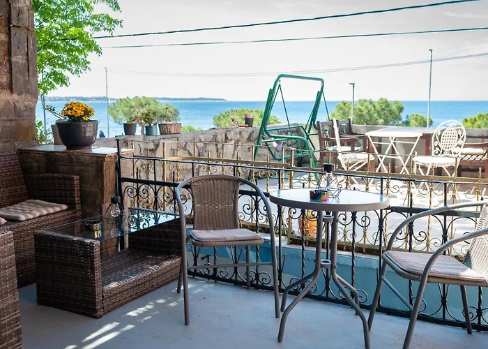 Cosy By The * 皮兰